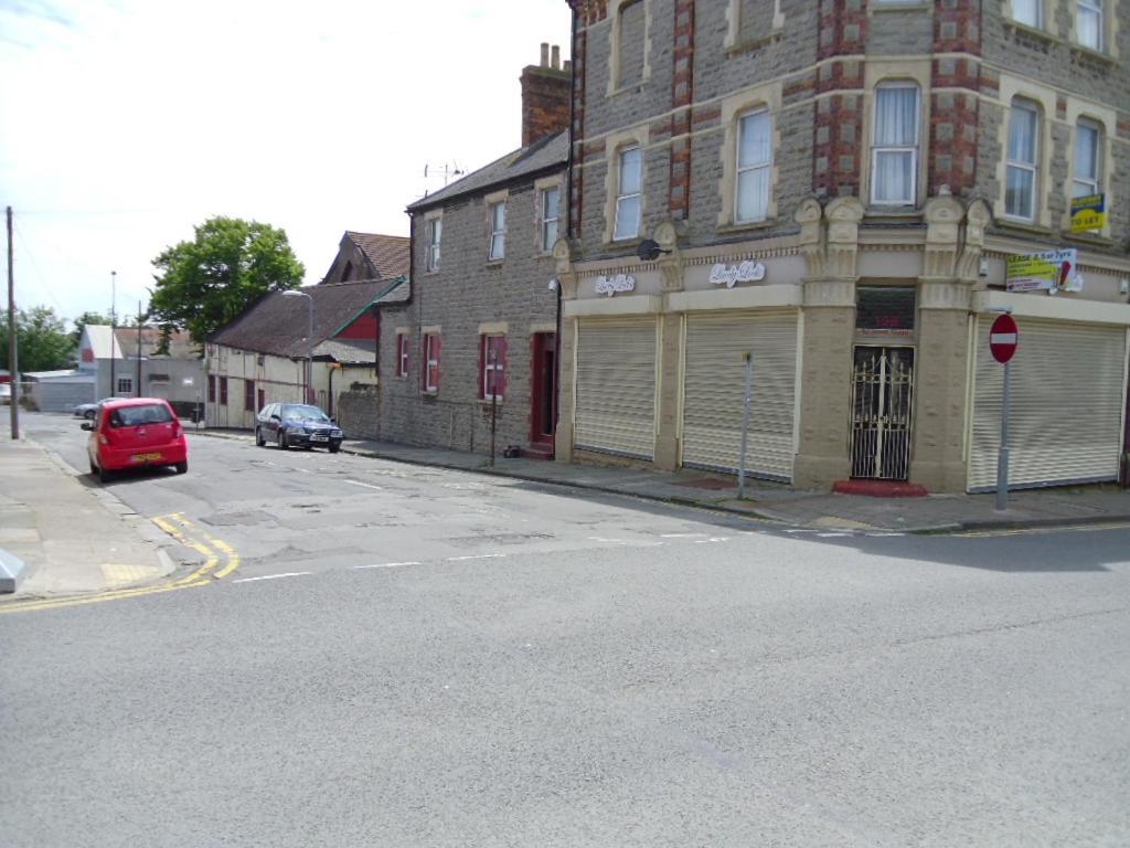 F3 2 Bedroomed Town House - Free Parking - Super 150 Mbps Wifi Near Gavin N Stacey Film House - 1 Free Dog Allowed Barry Eksteriør billede