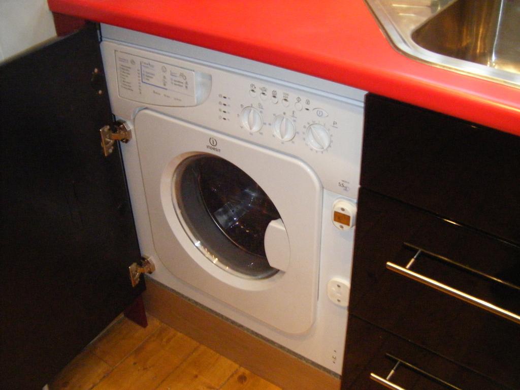 F3 2 Bedroomed Town House - Free Parking - Super 150 Mbps Wifi Near Gavin N Stacey Film House - 1 Free Dog Allowed Barry Værelse billede