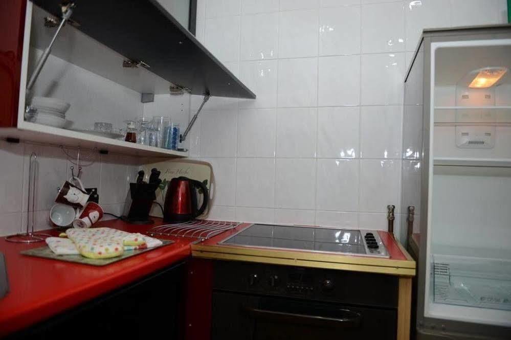 F3 2 Bedroomed Town House - Free Parking - Super 150 Mbps Wifi Near Gavin N Stacey Film House - 1 Free Dog Allowed Barry Eksteriør billede